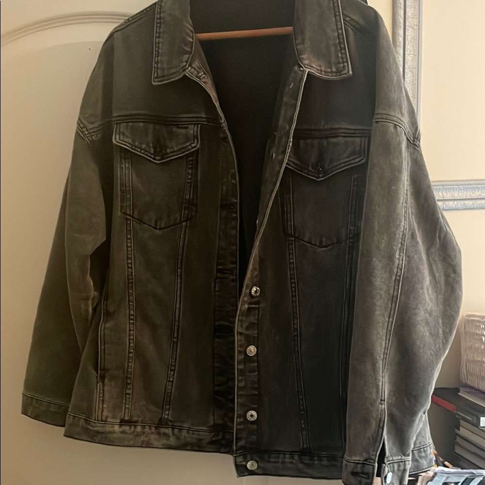 Men's Gray Denim Jacket